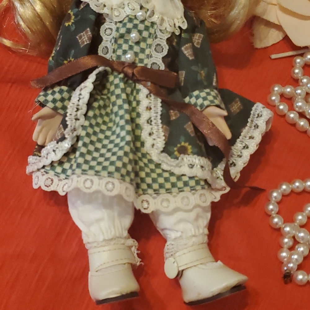 VTG DOLL - Picture 2 of 8